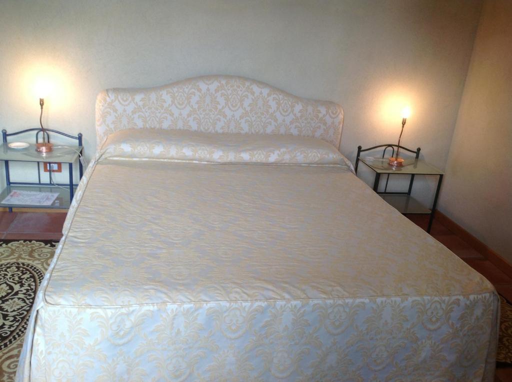 Locanda San Lorenzo Roddino الغرفة الصورة